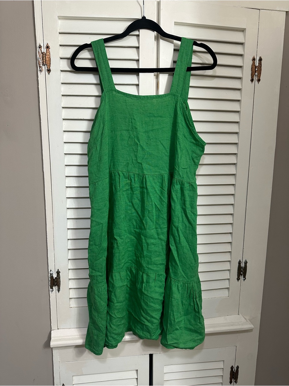 Sleeveless Square-Neck Tiered Mini Dress in Bright Green Linen